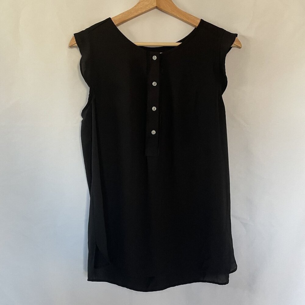 Loft Black Sleeveless Blouse M summery decorative buttons elevated elegant